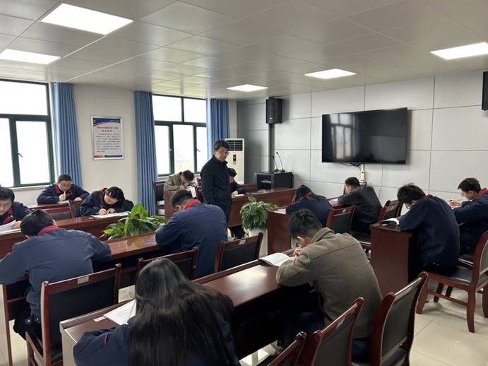 建材公司、檢測公司聯(lián)合開展管理人員業(yè)務(wù)提升考試